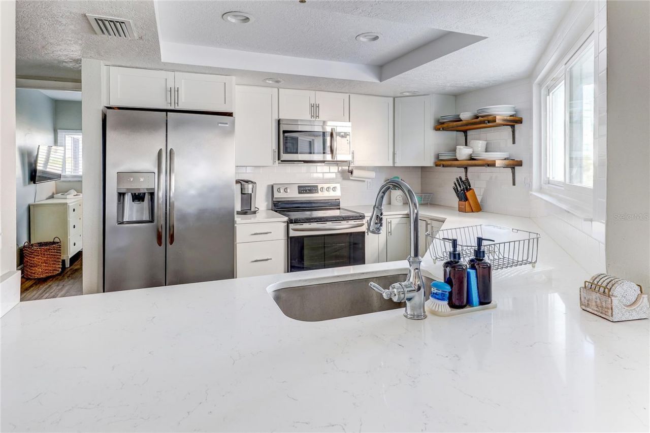 16332 Gulf Boulevard, Unit 1C, Redington Beach, FL 33708 Photo