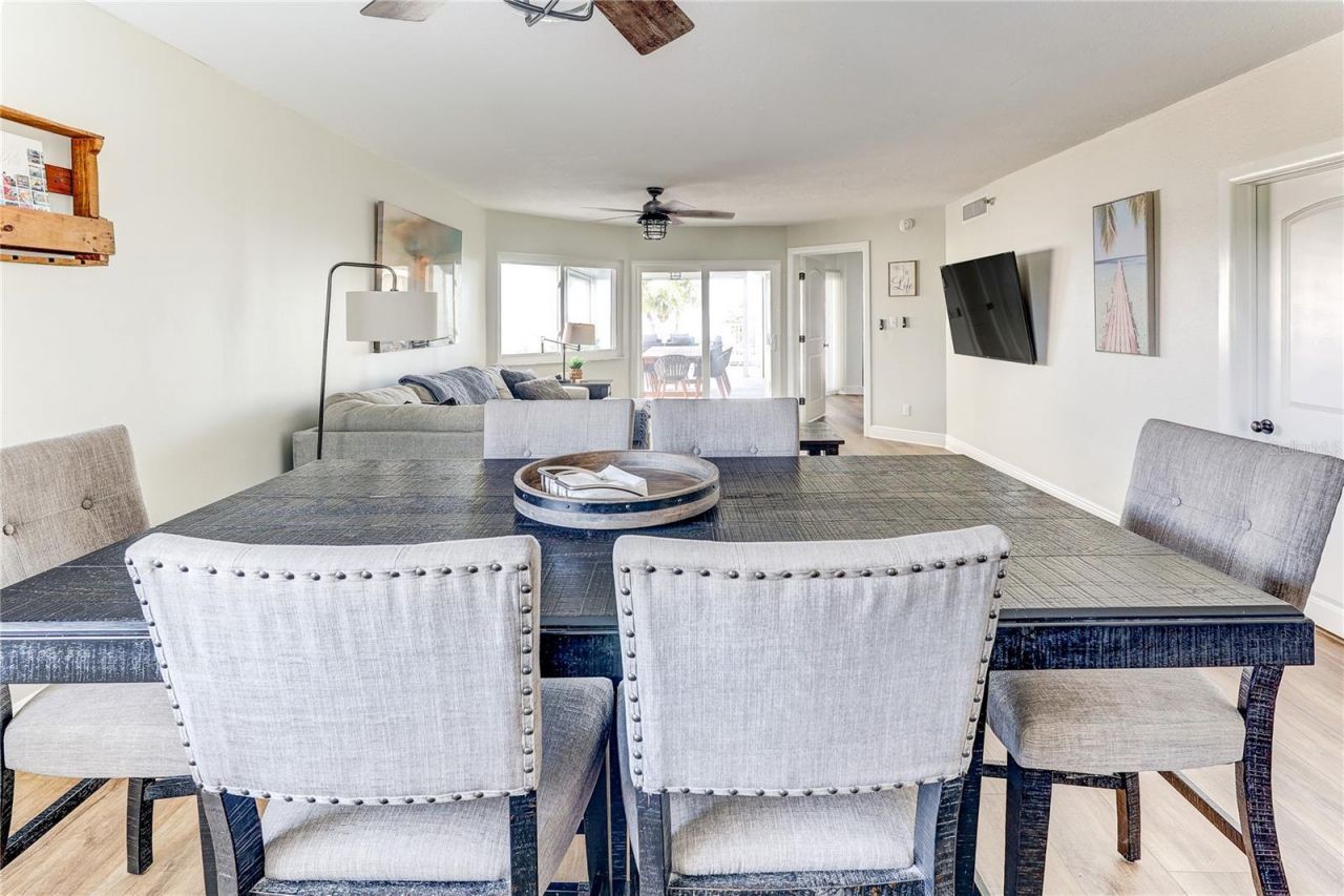 16332 Gulf Boulevard, Unit 1C, Redington Beach, FL 33708 Photo