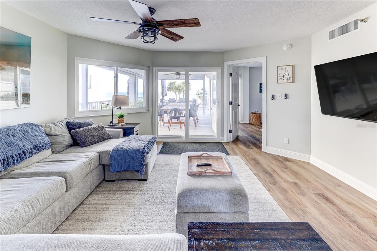 16332 Gulf Boulevard, Unit 1C, Redington Beach, FL 33708 Photo