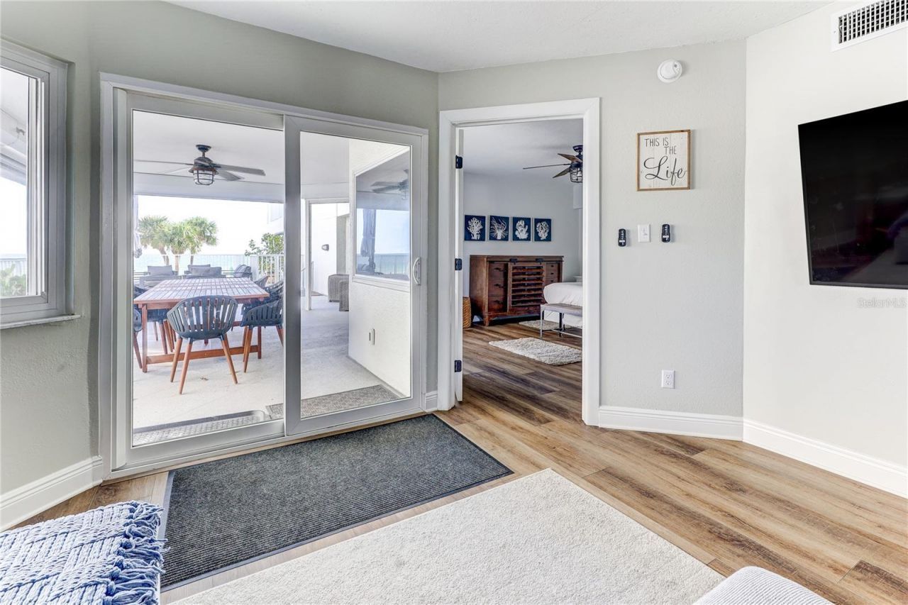 16332 Gulf Boulevard, Unit 1C, Redington Beach, FL 33708 Photo