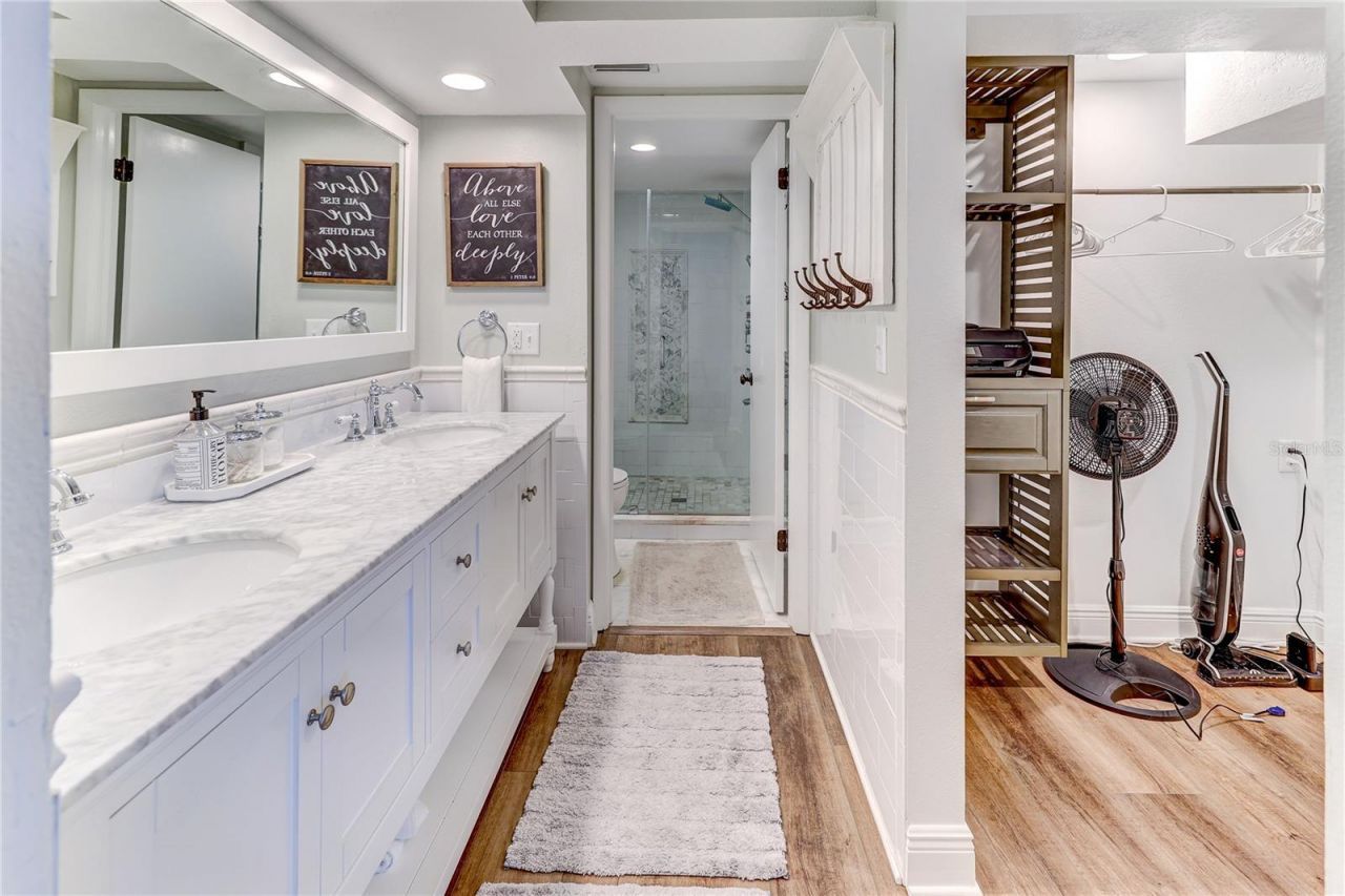 16332 Gulf Boulevard, Unit 1C, Redington Beach, FL 33708 Photo