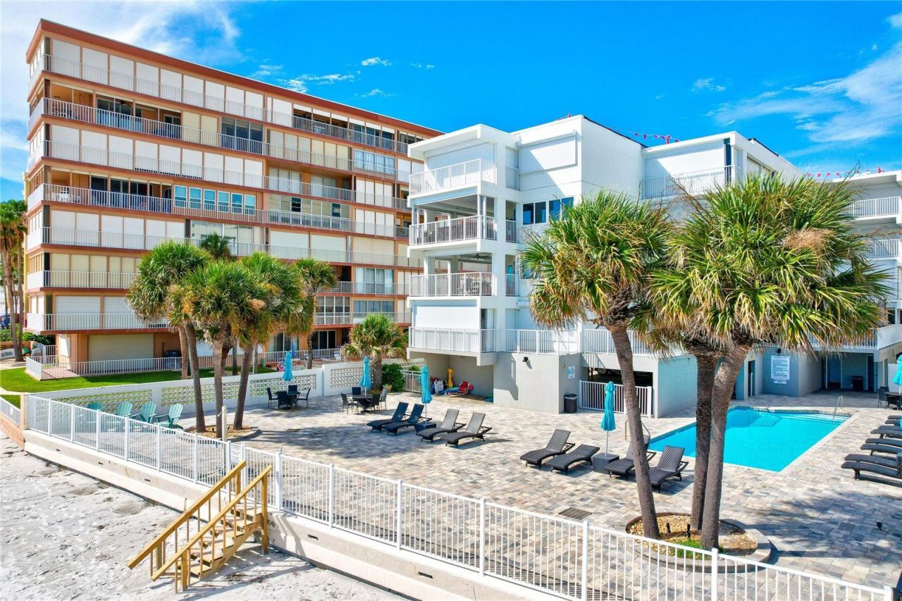 16332 Gulf Boulevard, Unit 1C, Redington Beach, FL 33708 Photo