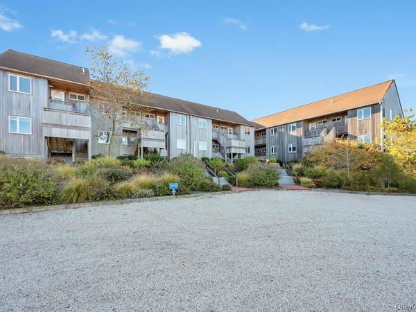 2004 Montauk Highway, Unit 2011, Amagansett, NY 11930