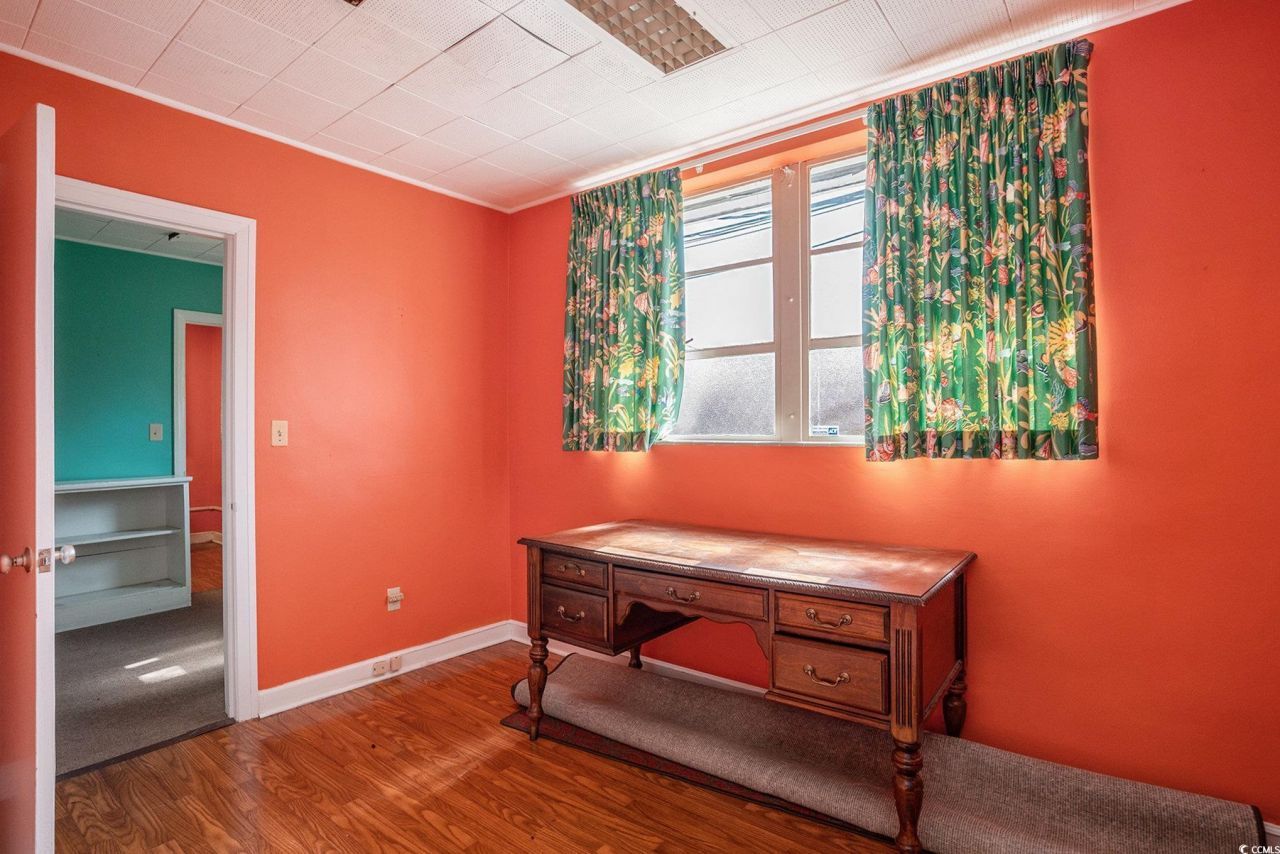 907 Bell St. Photo 11