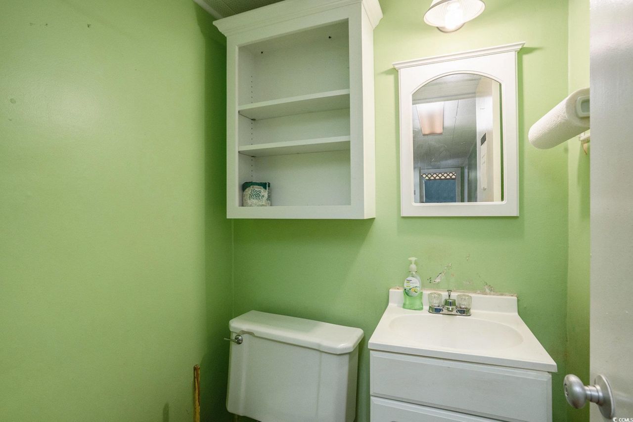 907 Bell St. Photo 12