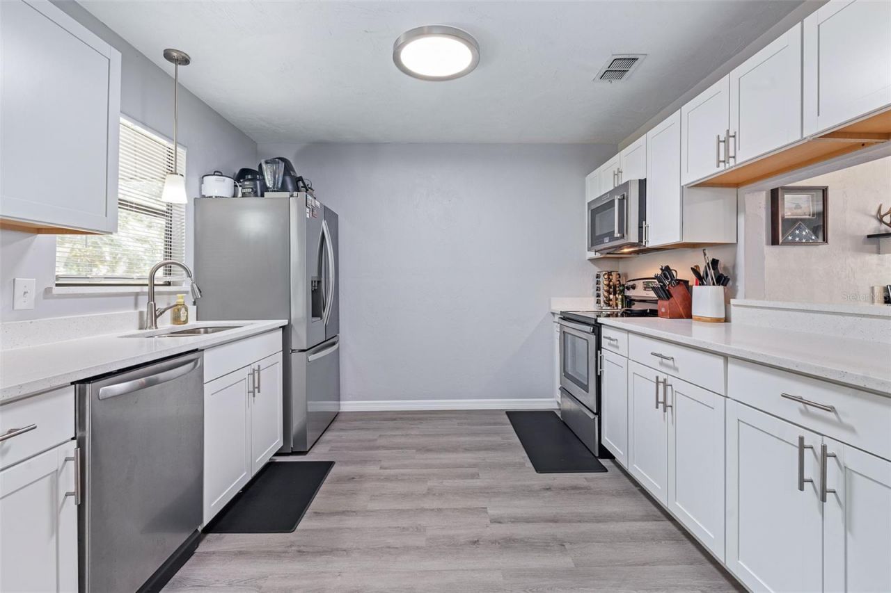 2627 Unity Tree Drive, Edgewater, FL 32141 Photo