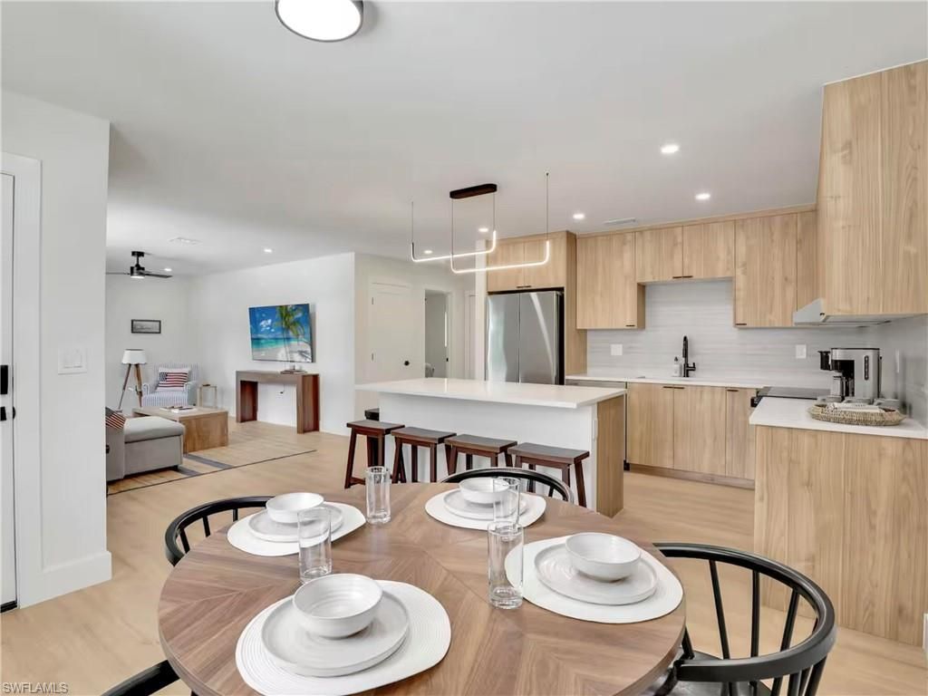 2616 Lakeview Dr, Naples, FL 34112 Photo