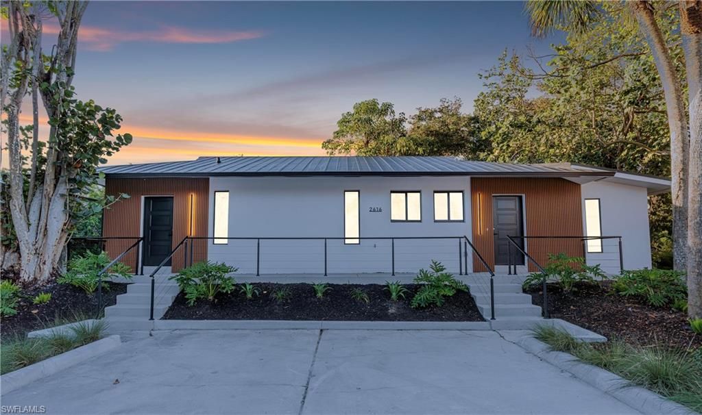 2616 Lakeview Dr, Naples, FL 34112 Photo