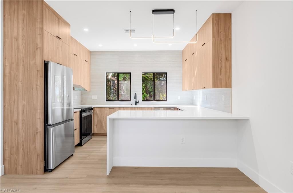 2616 Lakeview Dr, Naples, FL 34112 Photo