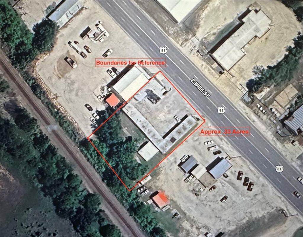 1408 E Wise Street, Bowie, TX 76230 Main Photo