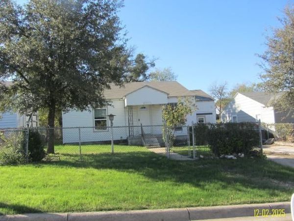 2713 NW 35th Street, Fort Worth, TX 76106