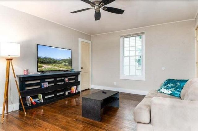 1174 Leesville Street Photo 5