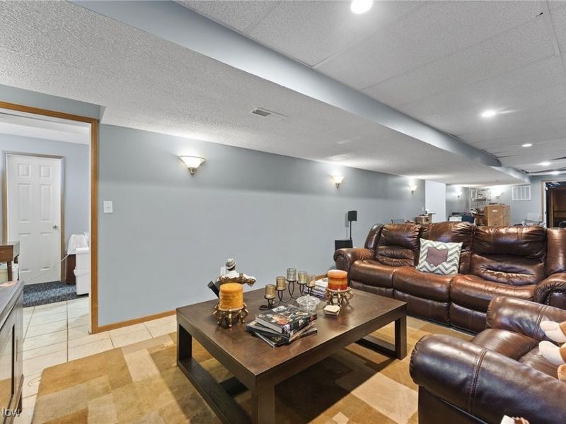 1103 Oakwood Drive, Kent, OH 44240 Photo 34