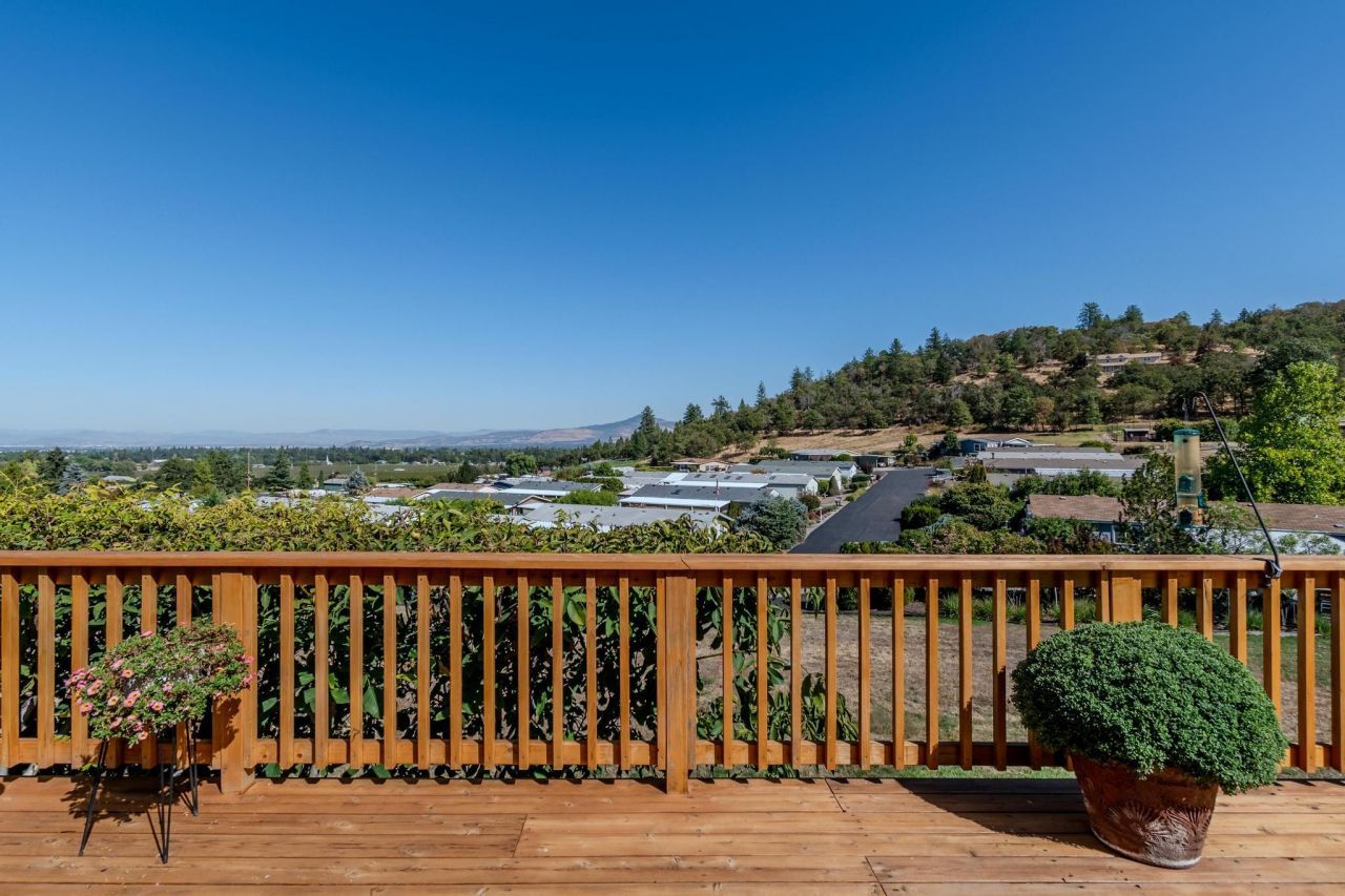 3955 S Stage Road, Unit 72, Medford, OR 97501 Main Photo