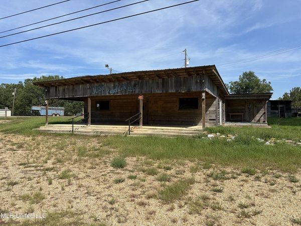 1367 Scr 75, Mize, MS 39116