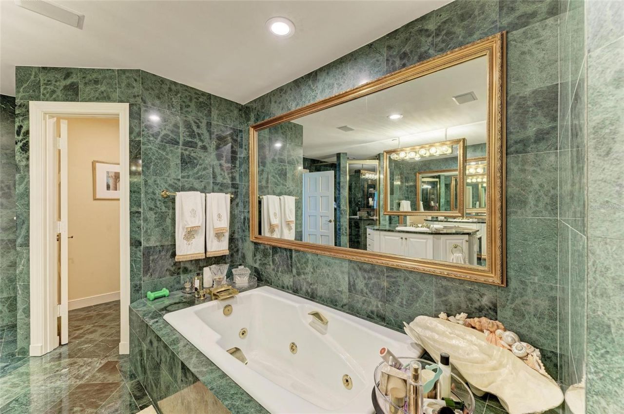 4473 Gulf Of Mexico Drive, Unit 4473, Longboat Key, FL 34228 Photo