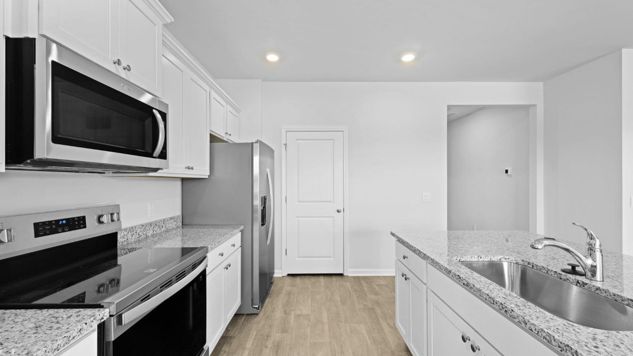 110 Cantley Way Photo 7