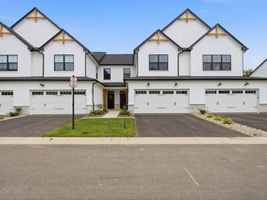 5487 Fawnsbury Court, Powell, OH 43065