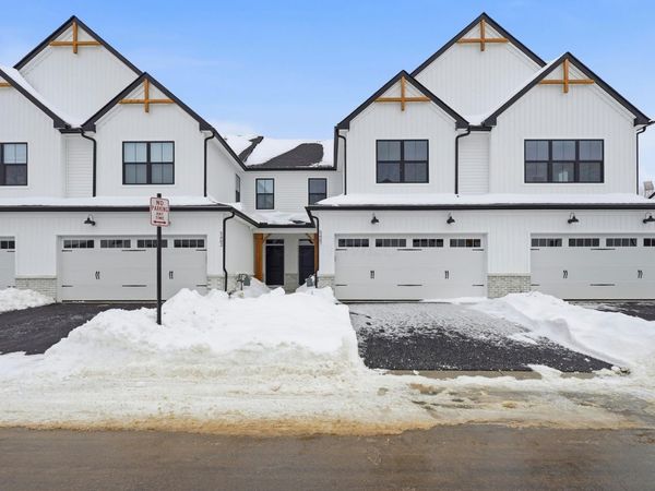 5487 Fawnsbury Court, Powell, OH 43065