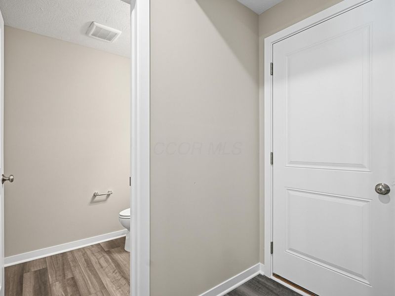 5487 Fawnsbury Court, Powell, OH 43065 Photo 17