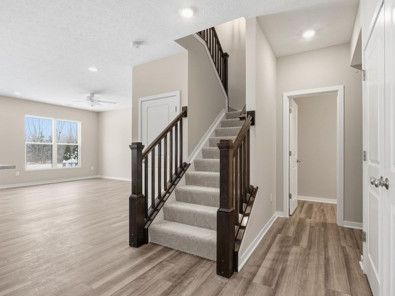 5487 Fawnsbury Court, Powell, OH 43065 Photo 4