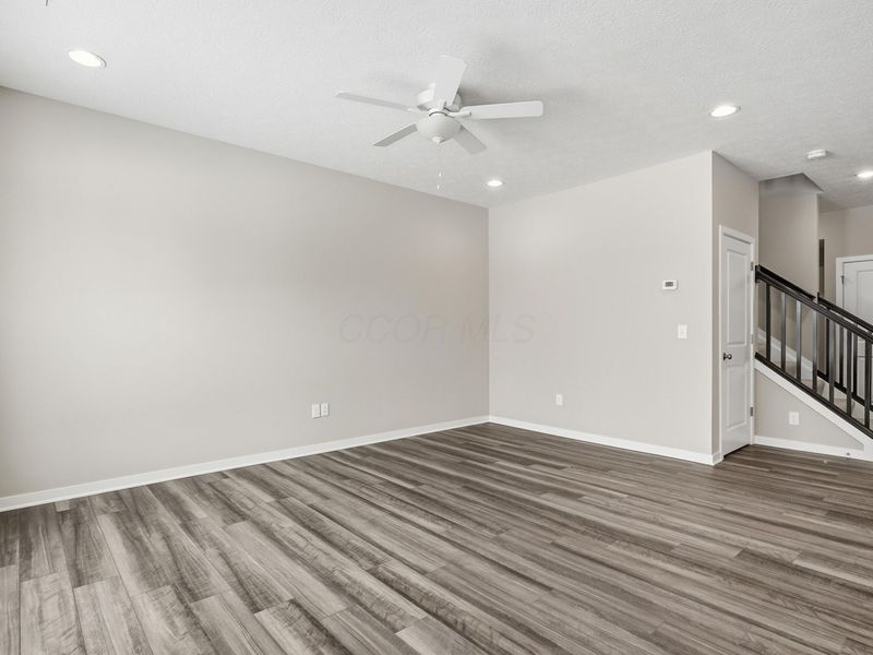 5487 Fawnsbury Court, Powell, OH 43065 Photo 7