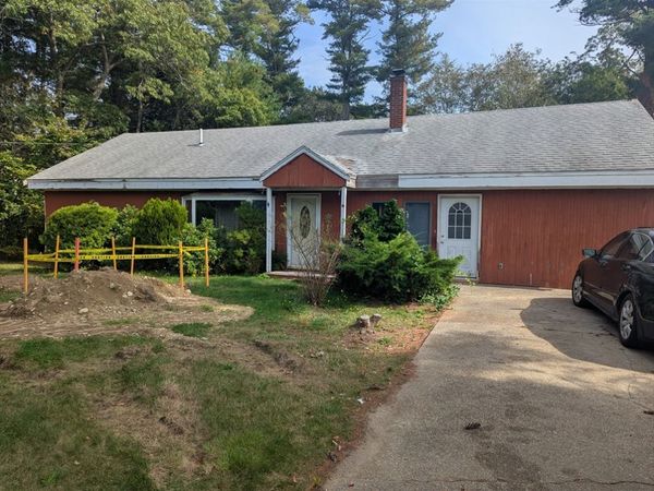 3 Abraham Ave, Freetown, MA 02717