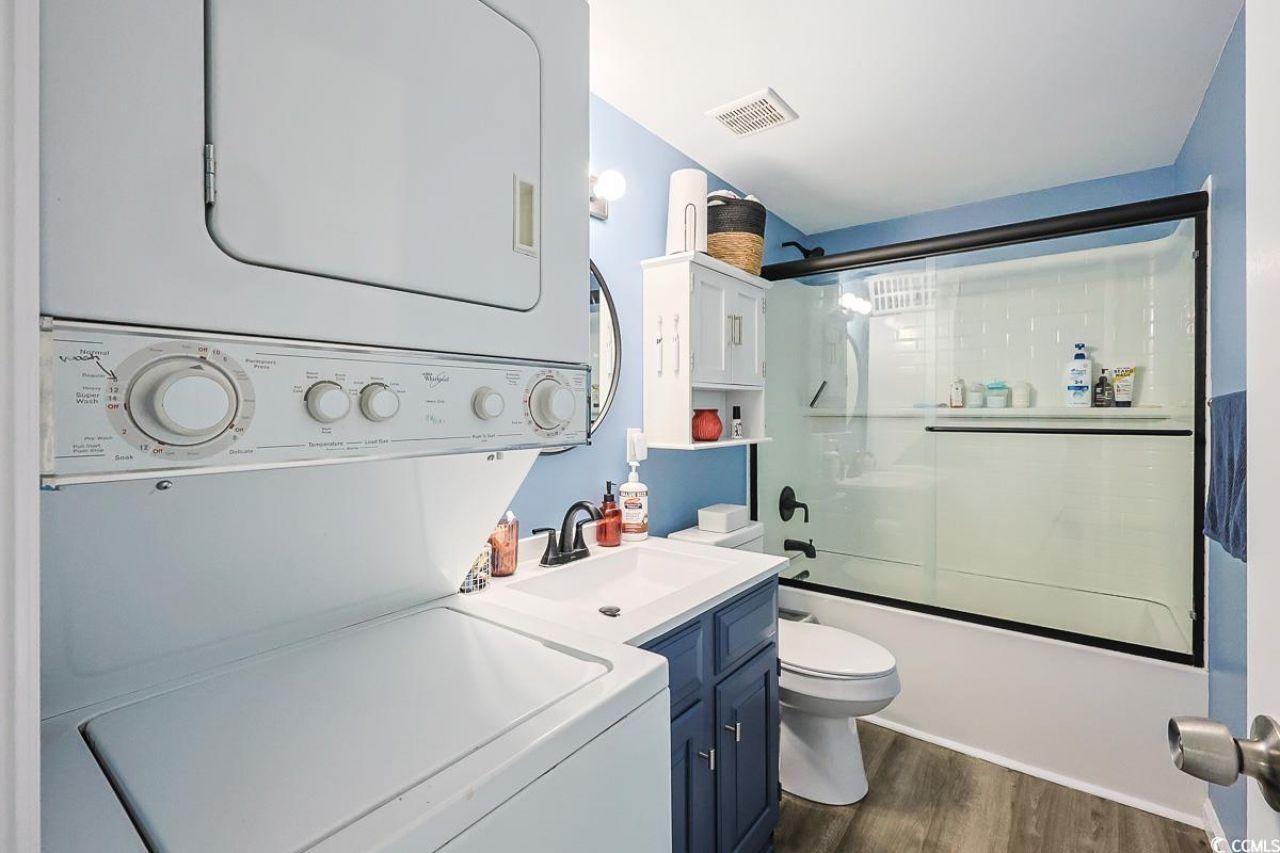 1205 Erin Way Photo 15