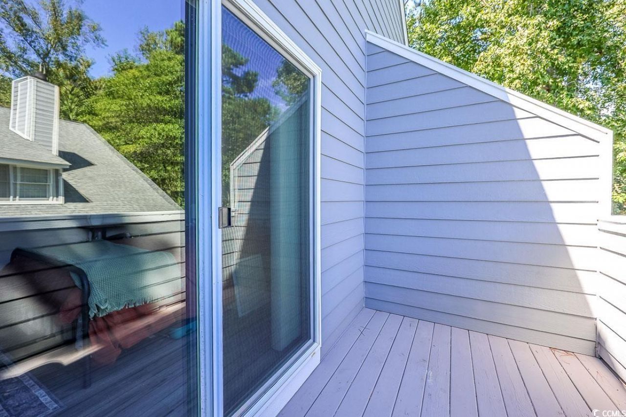 1205 Erin Way Photo 21