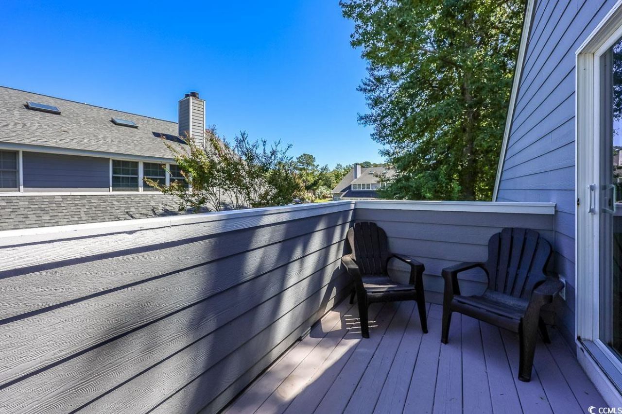 1205 Erin Way Photo 22