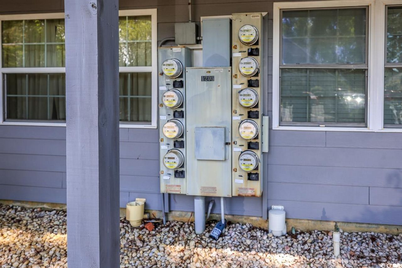 1205 Erin Way Photo 26