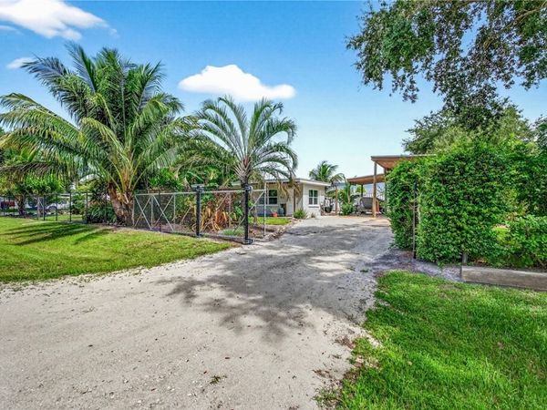 40 5th Avenue, Vero Beach, FL 32962