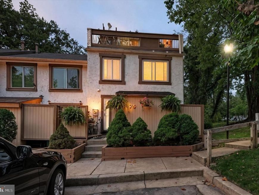 5475 El Camino, Unit 4 J, Columbia, MD 21044 Main Photo