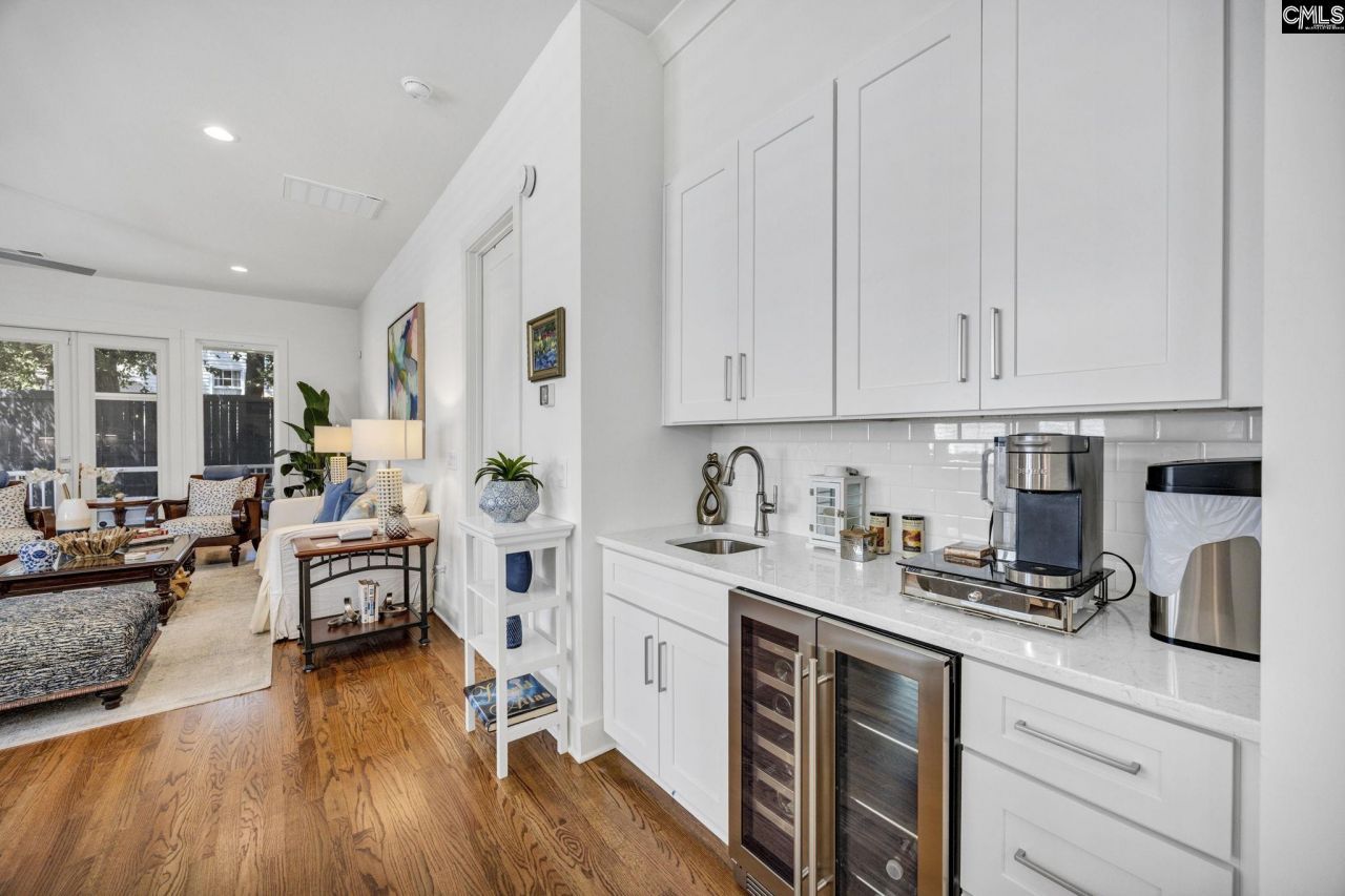 21 Highbourne Court Photo 10