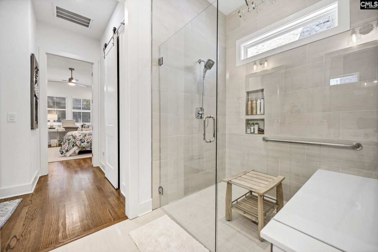 21 Highbourne Court Photo 24