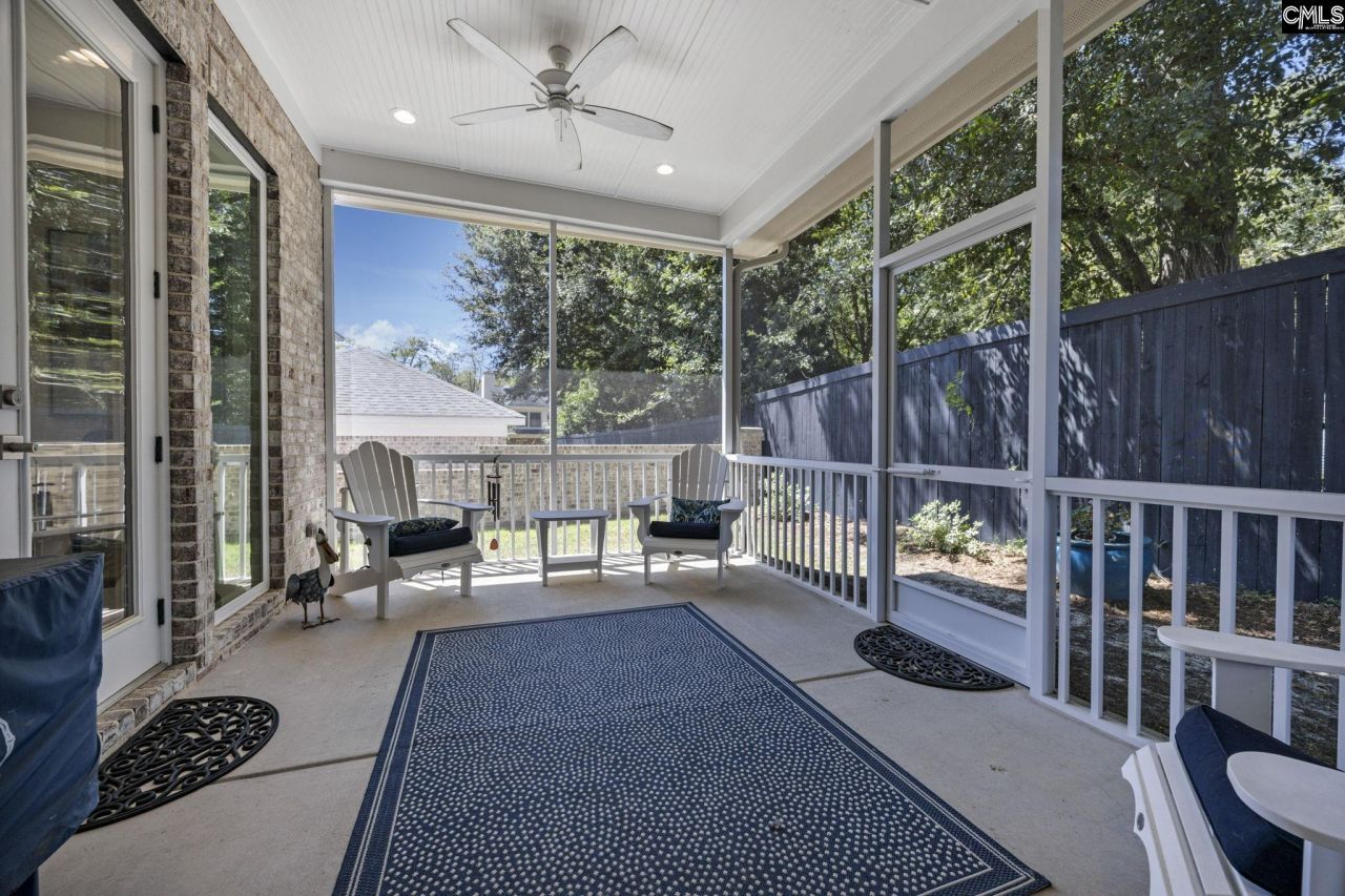 21 Highbourne Court Photo 38