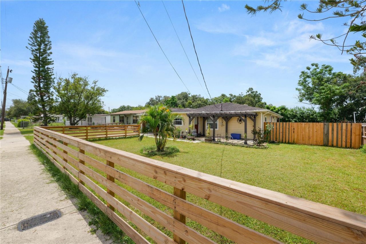 2719 Woodstock Avenue, Eaton Park, FL 33840 Photo