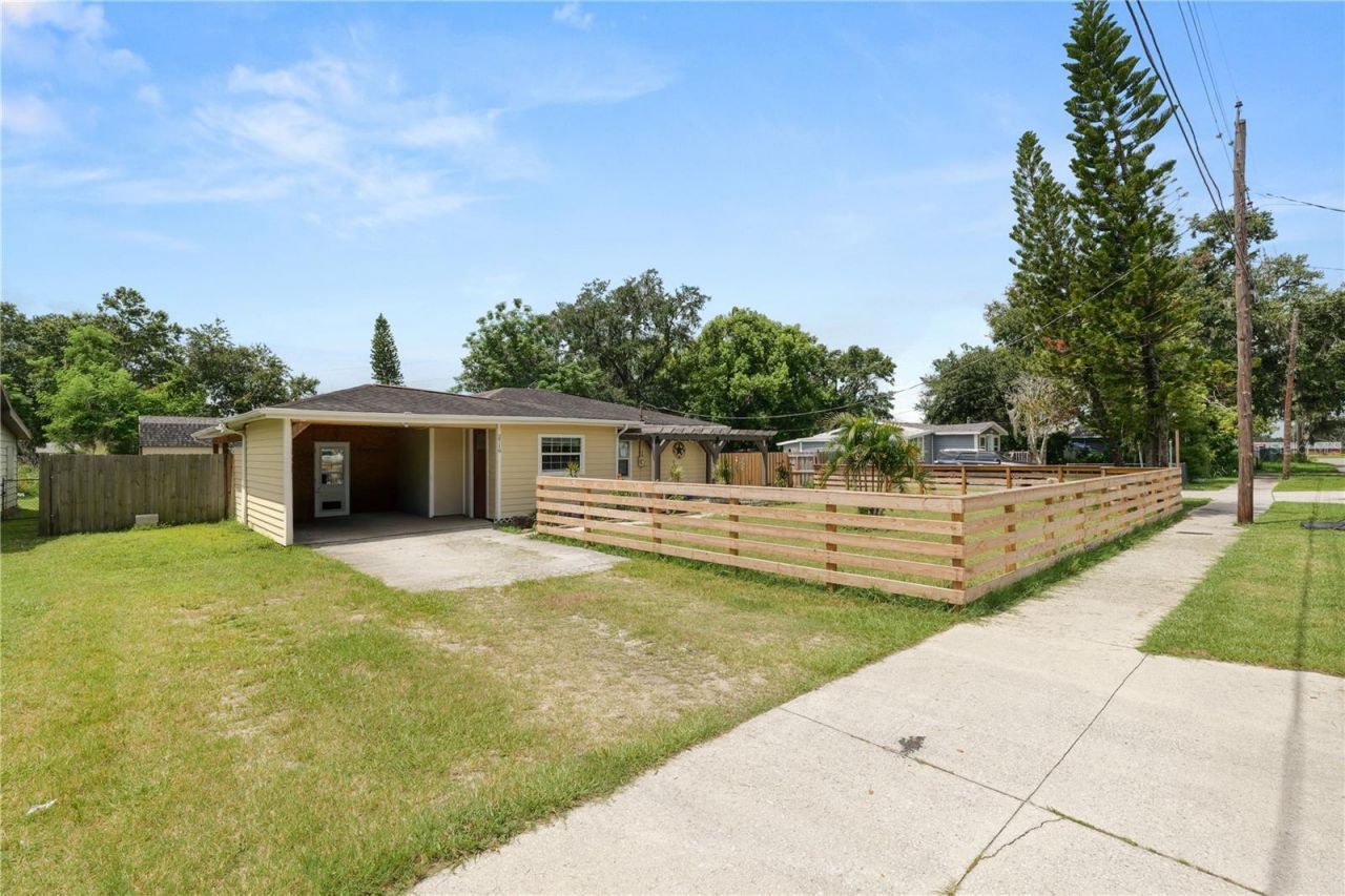 2719 Woodstock Avenue, Eaton Park, FL 33840 Photo