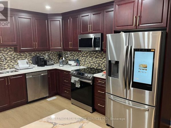 872 Browns Line, Unit 4, Toronto (Alderwood), ON M8W3W2