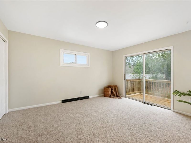 586 Hillman Road, Akron, OH 44312 Photo 10