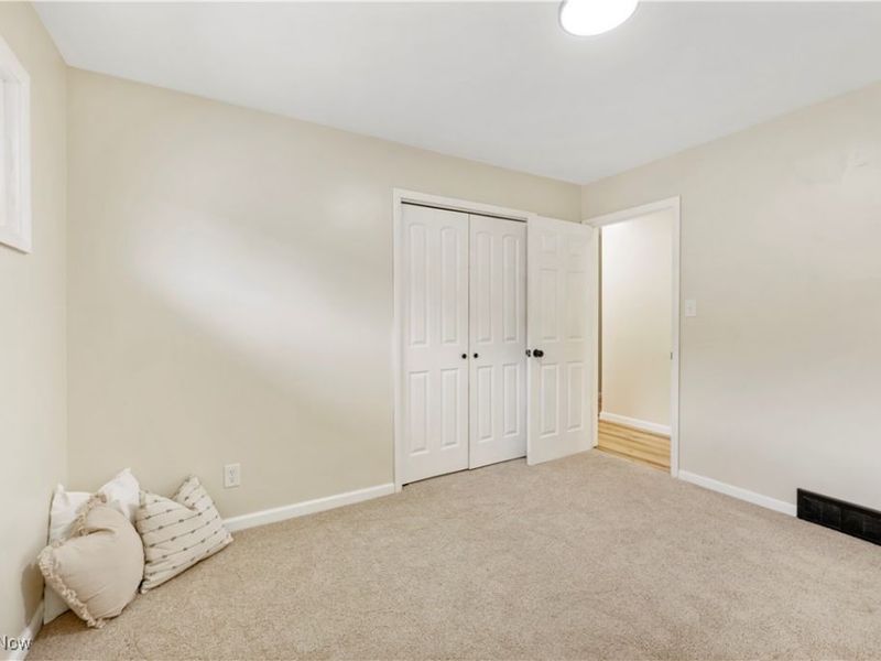 586 Hillman Road, Akron, OH 44312 Photo 15