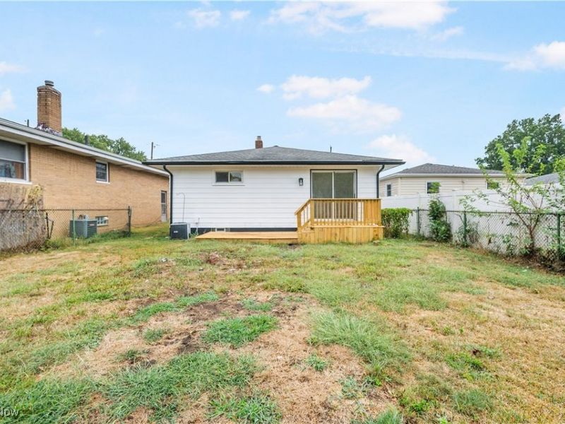 586 Hillman Road, Akron, OH 44312 Photo 23