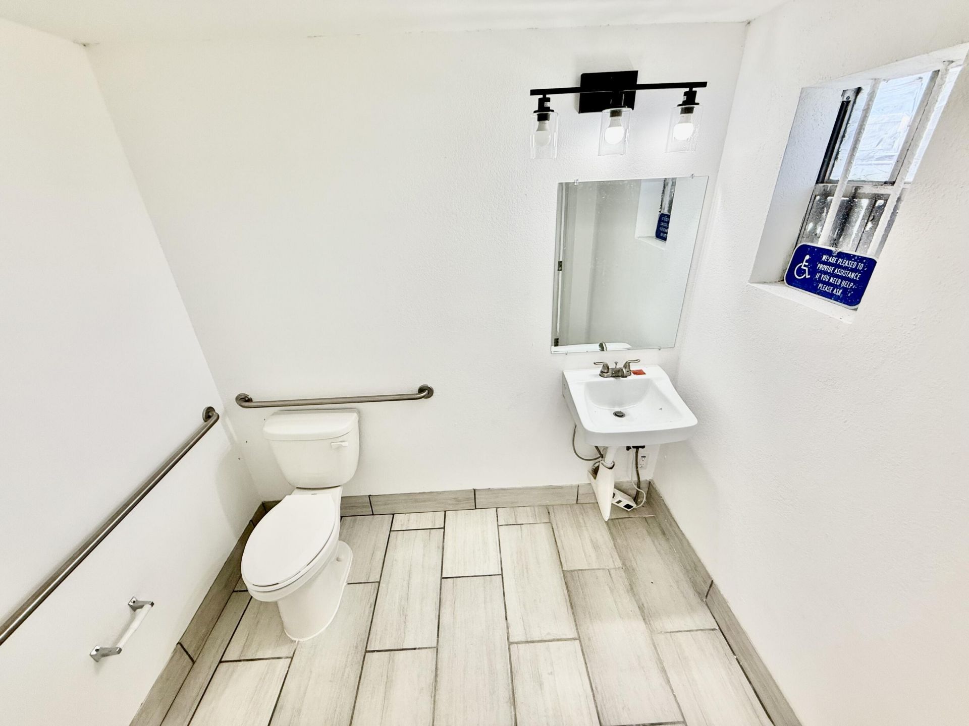 315 President Barack Obama Highway, Unit 104, Riviera Beach, FL 33404 Photo
