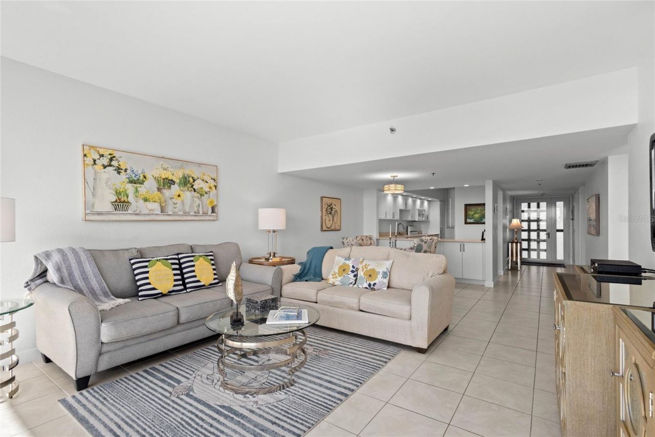 1065 Gulf Of Mexico Drive, Unit 402, Longboat Key, FL 34228 Photo