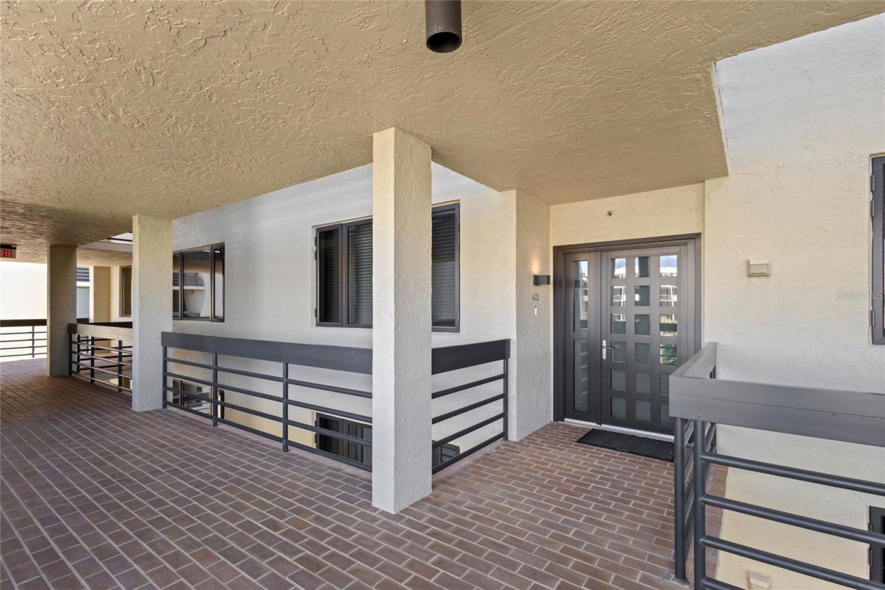 1065 Gulf Of Mexico Drive, Unit 402, Longboat Key, FL 34228 Photo