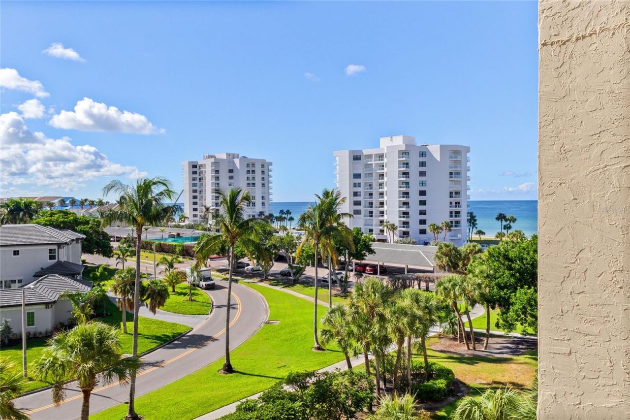 1065 Gulf Of Mexico Drive, Unit 402, Longboat Key, FL 34228 Photo