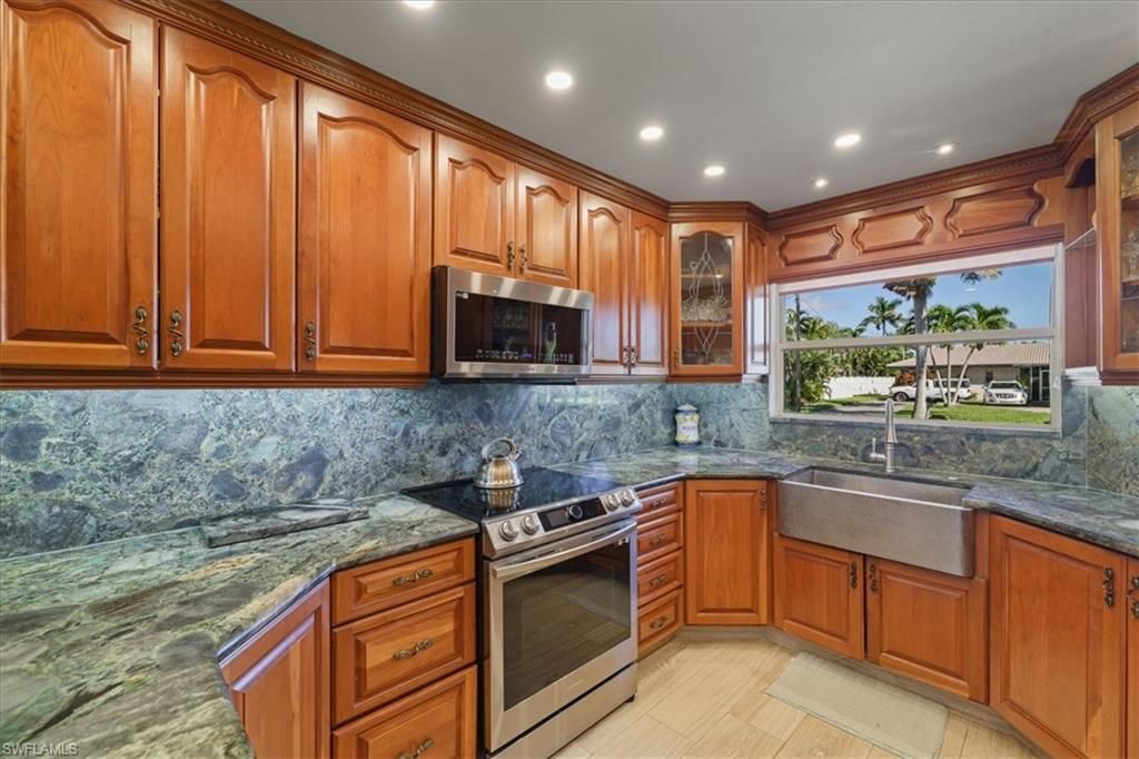 142 SW 51st Ter, Cape Coral, FL 33914 Photo