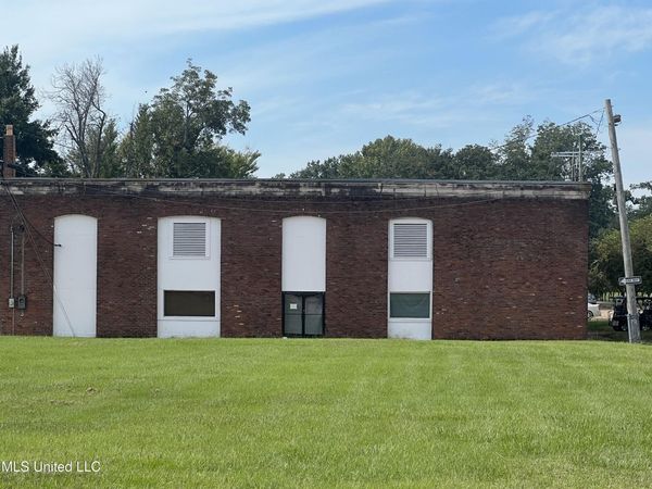 100 State Street, Natchez, MS 39120