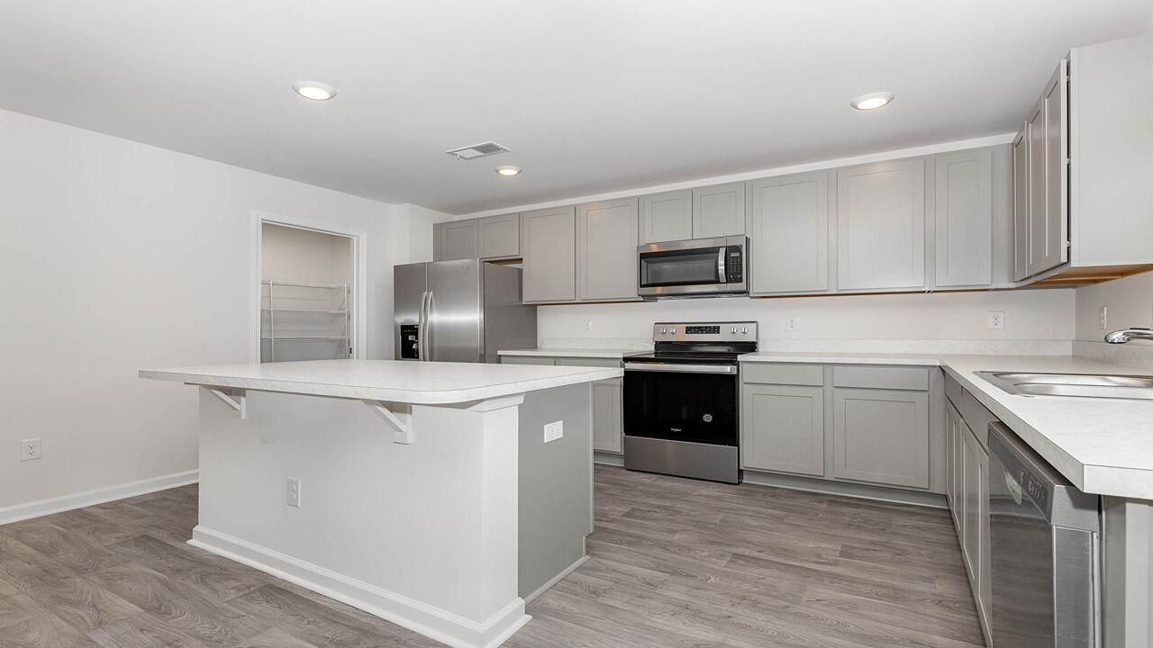 130 Cantley Way Photo 8