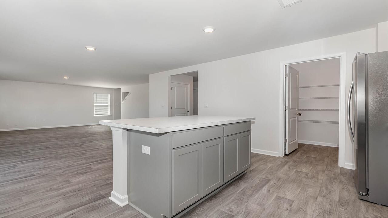 130 Cantley Way Photo 9